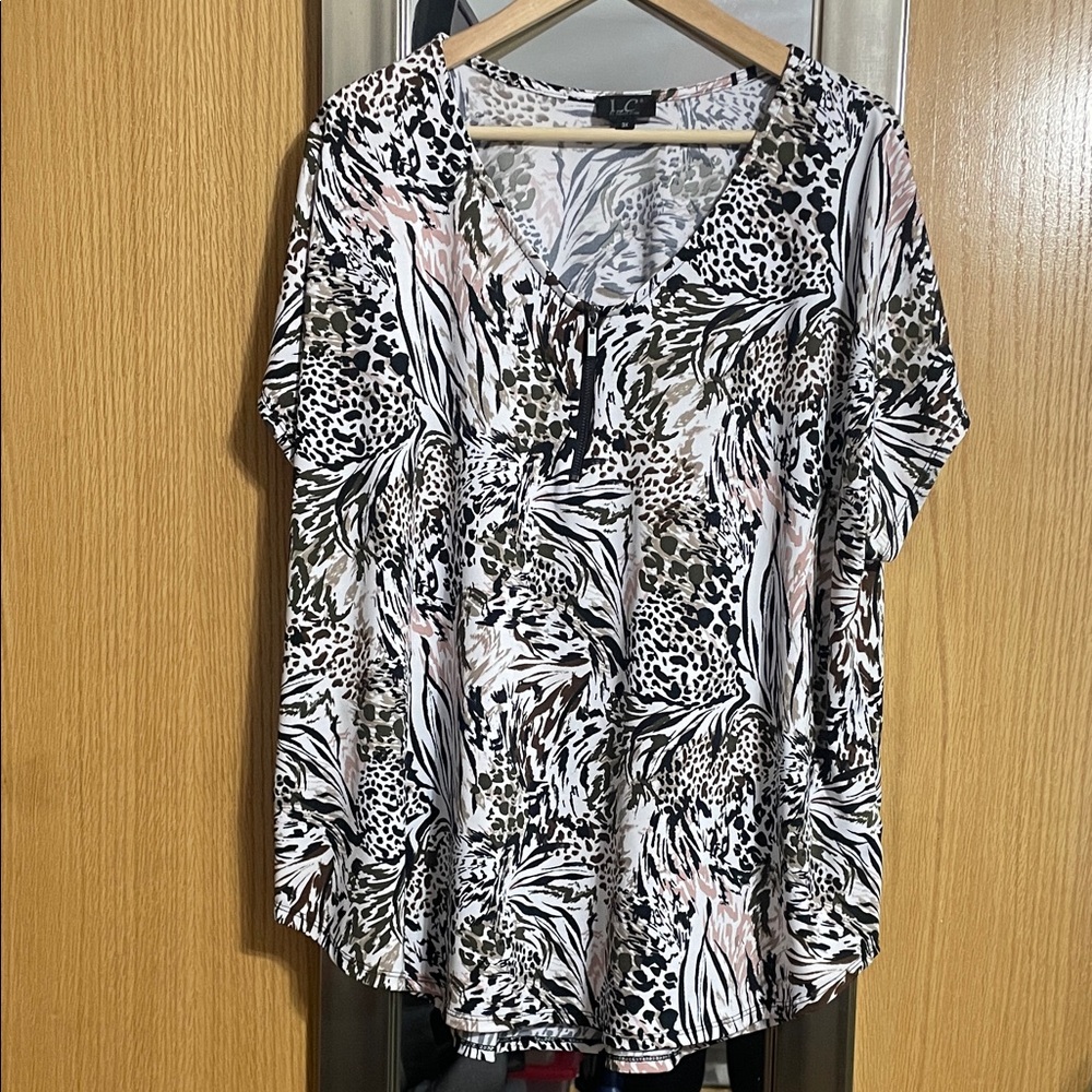 L.C. By Laura Cruz Animal Print Women's Short Sleeve Top size 3X